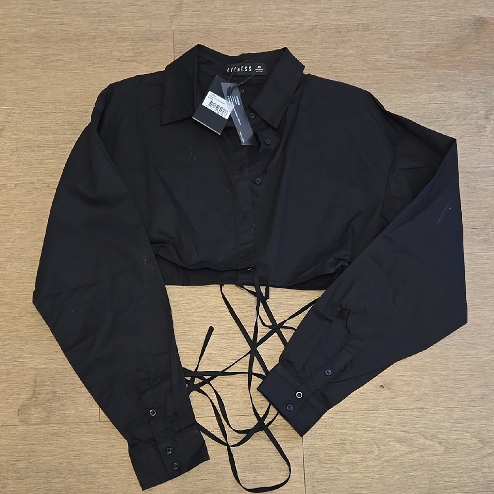 Black Cropped Top